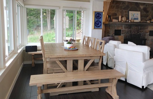 Trumansburg Cottage | PRIVATE. Lots of room to spread out! 2 Hugh docks. Water toys. Parking!