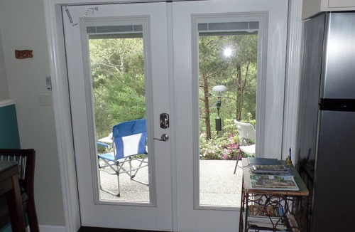 Hot Springs Village Apartment | Private Luxury King Suite With Golf Course View - Best East End Location