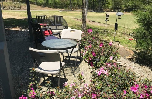 Hot Springs Village Apartment | Private Luxury King Suite With Golf Course View - Best East End Location