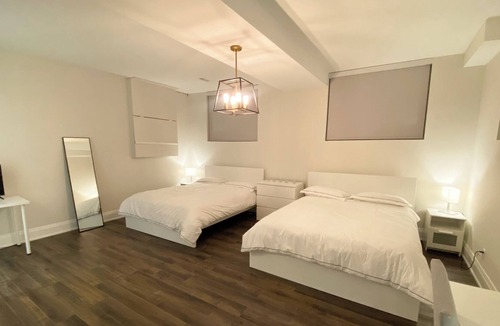 Georgina Cottage | Private Luxurious Lake Simcoe Cottage