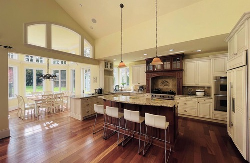 Sammamish Villa | Private Luxury 6-Acres Estate/Pool Court & Goats