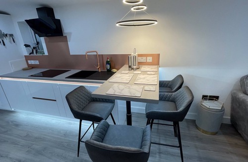 Hamworthy House | Private Luxury By The Sea