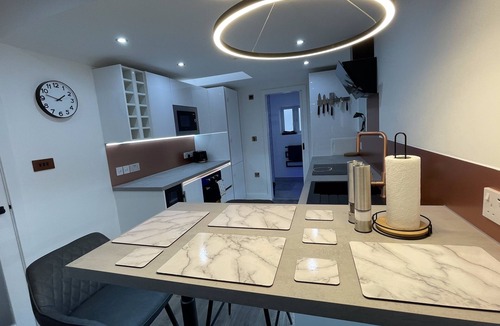 Hamworthy House | Private Luxury By The Sea