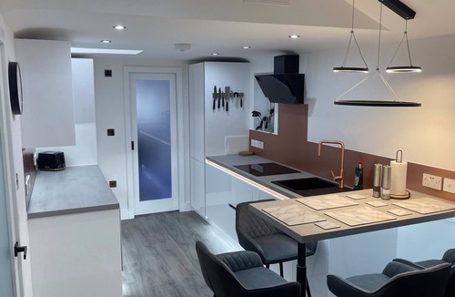 Hamworthy House | Private Luxury By The Sea