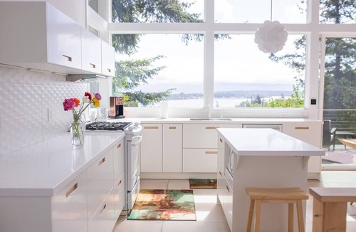 Lummi Island House | Private Luxury Home- Sea/Forest!