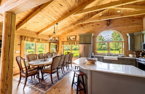 Point Pleasant Apartment | Private Luxury Log Cabin