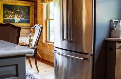 Point Pleasant Apartment | Private Luxury Log Cabin