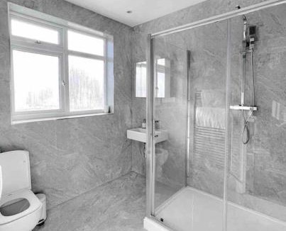 Palmers Green Apartment | Private Luxury One Bedroom Apartment with parking