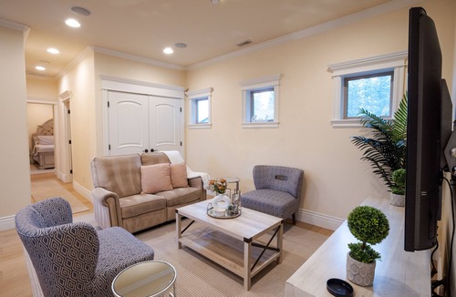 Crossroads Apartment | Private Luxury Retreat in Secured Oasis