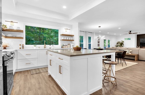 Dunwoody House | Private Luxury Spacious Atlanta Home