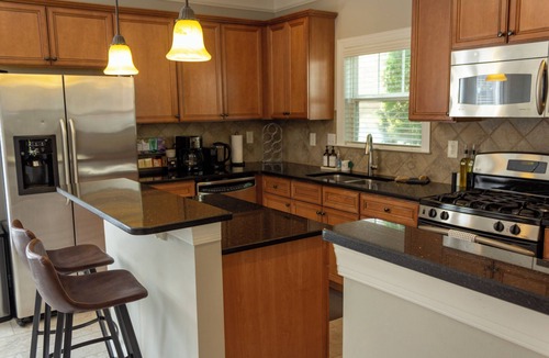 Home Park House | Private Luxury Townhome Midtown ATL