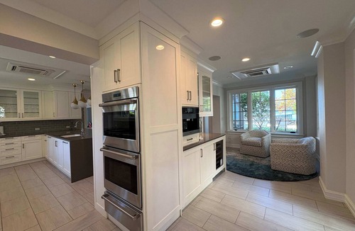 Dunedin House | Private Luxury Waterfront Home near Down Dunedin