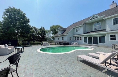 Amsterdam House | Private Mansion Getaway NY