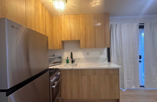 Hacienda Heights Apartment | Private Master Suite Near Mount SAC Full Kitchen & Yard
