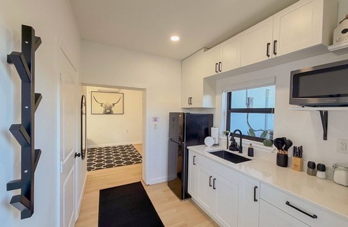 Westchester House | Private Miami Casita w/Yard & Parking