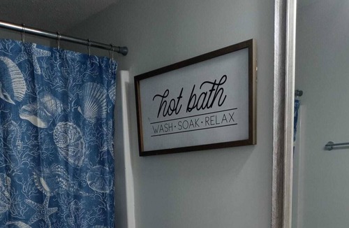 Smyrna House | Private Minimalist Room - 25min Downtown Nashville / Self Check-in
