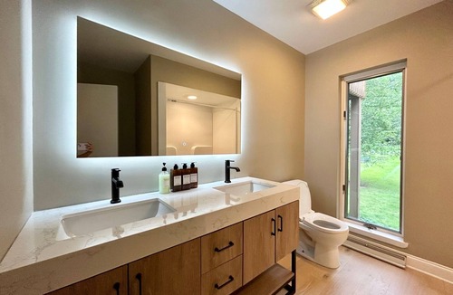 Pine Bush House | Private Modern Kid Friendly Retreat Hudson Valley
