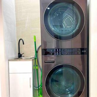 Regents Park Apartment | Private, Modern & Luxurious Granny Flat