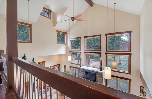 Sunny Slope House | Private Modern Mountain Cabin - 2 Acres in Blue River - Minutes to Breck Gondola