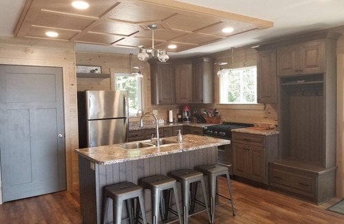 Smyrna House | Private modern off-grid lake house and guest cabin