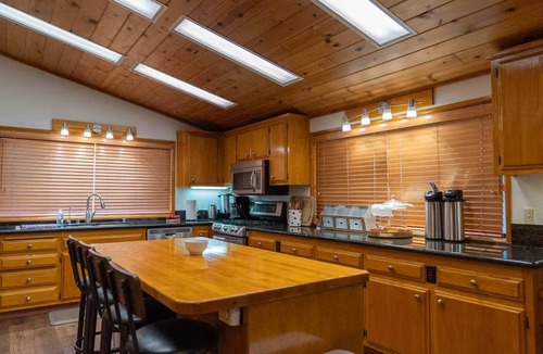 Idyllwild Cabin | Private Mountain Retreat