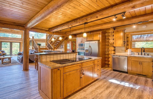 Sylva Apartment | Private Mountain Cabin Getaway in Sylva