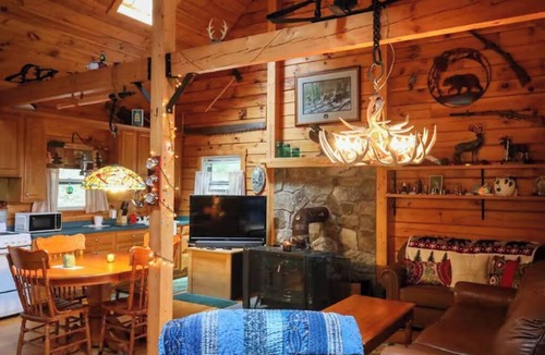 Stafford Cabin | Private Mountain Escape, 50+ Acres, Hiking Trails