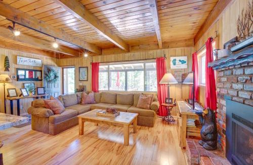 Tahoe Paradise House | Private Mountain Retreat: 8 Mi to Lake Tahoe!