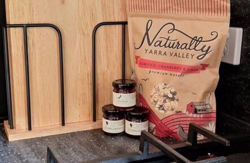 Warburton House | Private Mountain View Treetop Spa Getaway