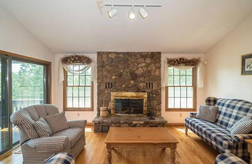 Bonne Terre House | Private NATURE Getaway with HIKING