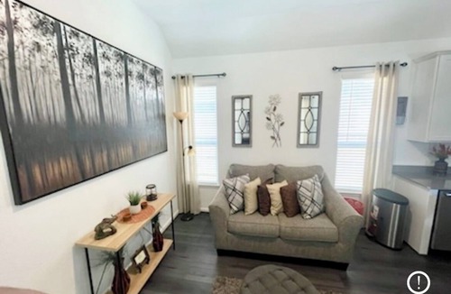 New Caney House | Private Next-Gen Suite Attached