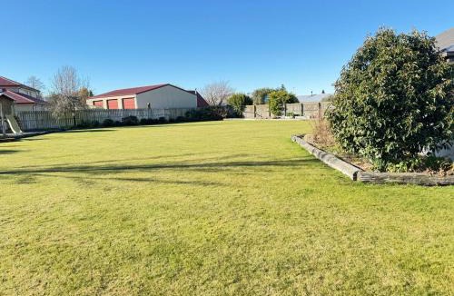 Methven House | Private oasis and kid friendly space