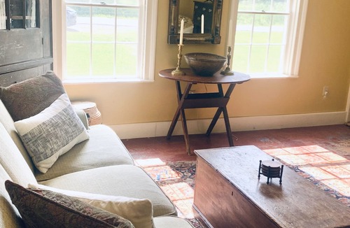 Ithaca House | Private oasis close to town!