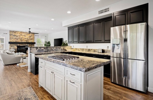 Arabian Crest House | Private Oasis | Heated Pool, Spa, Firepit & Gazebo