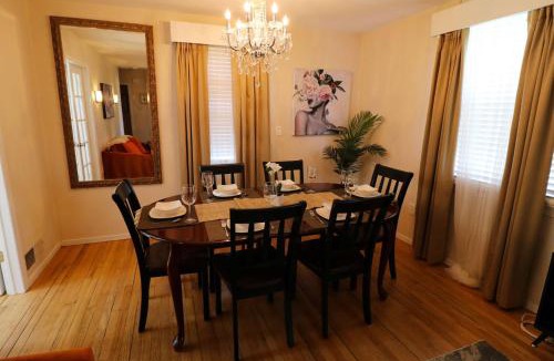 Princeton House | Private Oasis Ranch In Town Princeton 2BR/2B