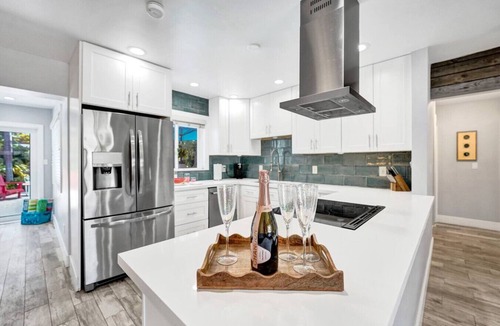 Wilton Manors House | Private Oasis w/Heated Pool - Wilton Dr & Beach