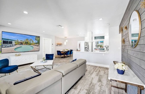 Wilton Manors House | Private Oasis w/Heated Pool - Wilton Dr & Beach