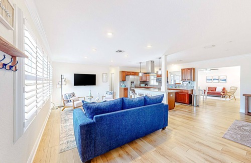 Seminole House | Private Oasis w/Pool & Hot Tub