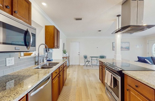 Seminole House | Private Oasis w/Pool & Hot Tub