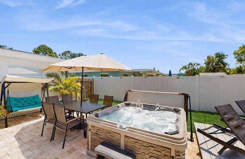 Seminole House | Private Oasis w/Pool & Hot Tub