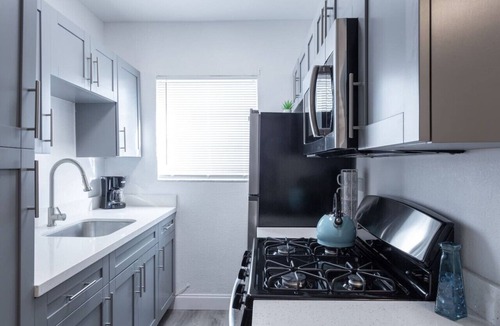 South Beach Condo | Private Ocean Dr Apt w/2 Queen Beds, Steps 2 Beach