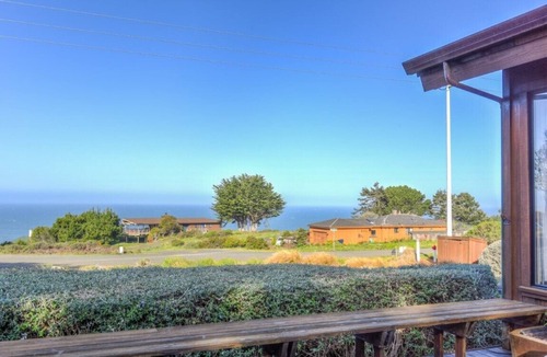 Manchester House | Private Ocean View Home with Private Beach Access