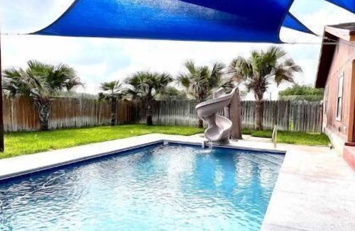 Sandia House | Private one-acre Oasis Pool Resort - near Corpus Christi Lake