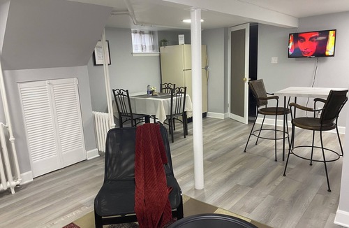Clairlea House | Private one-bedroom apartment with separate entrance + free parkingn