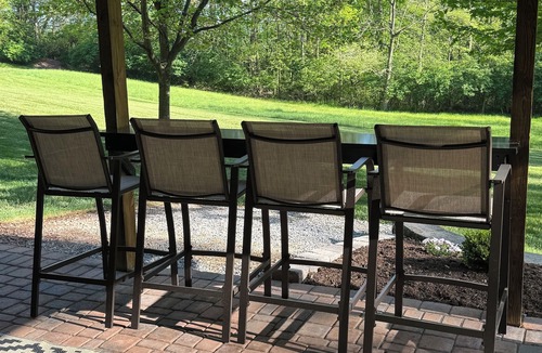 Narvon RV Rental | Private one-of-a-kind Camping experience! Hot Tub!