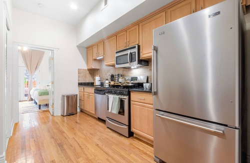 Hoboken Condo | Private Patio Apt Min to NYC Sleeps up to 9 Free Parking Washer/Dryer