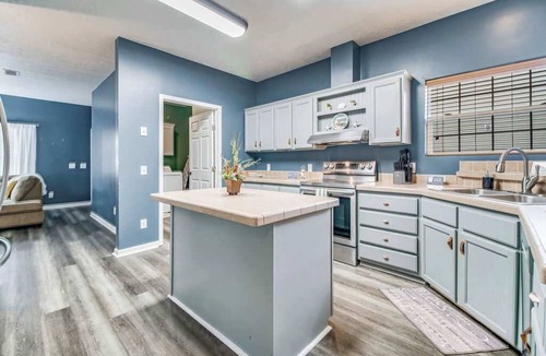 Ono Island House | Private Patio & Close to Beach! Coastal Cottage