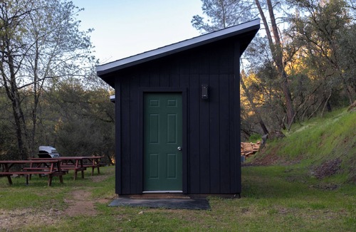 Auburn Cabin | Private, peaceful cabin's on the Bear River. Pets welcome!