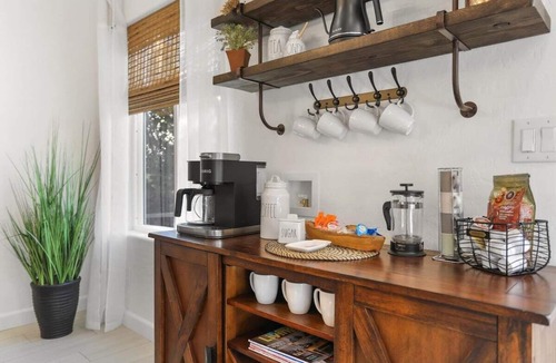 Heber House | Private, peaceful retreat! Cozy and relaxing!