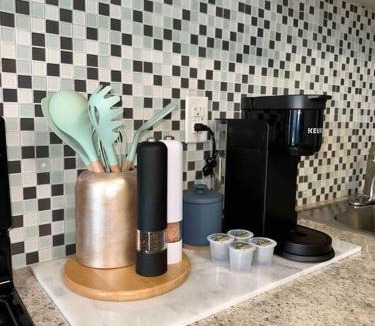 Hidden Valley Apartment | Private Peaceful Walk-out Suite